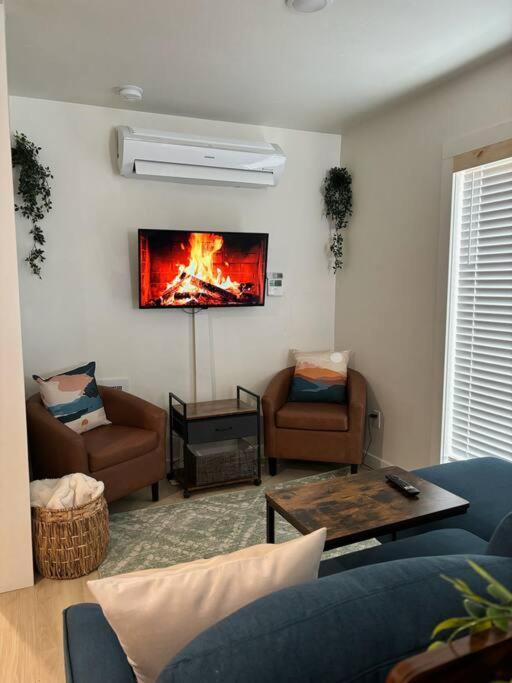 Karkens Container Home Salmon Esterno foto