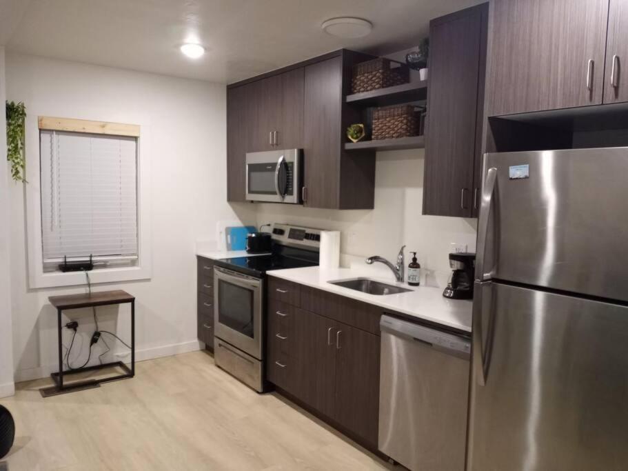 Karkens Container Home Salmon Esterno foto